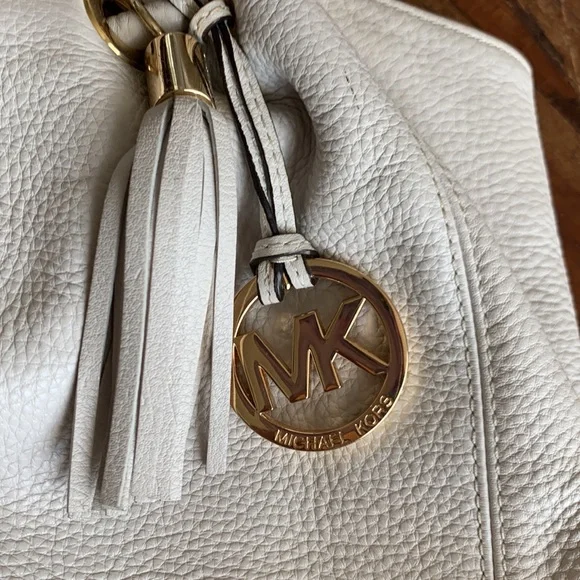 Michael Kors Purse - Picture 2 of 9